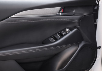 Подержанный автомобиль Mazda 6 Sedan 2018 года (24 фото)