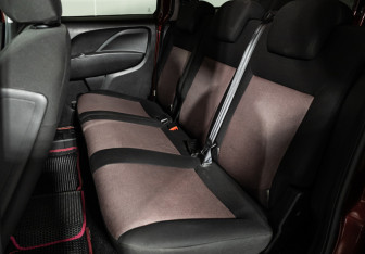 Подержанный автомобиль Fiat Doblo 2020 года (10 фото)