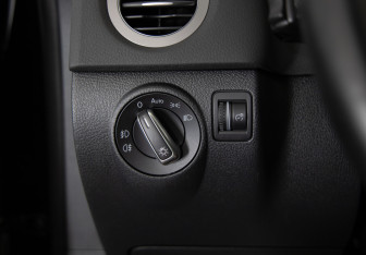 Подержанный автомобиль Volkswagen Tiguan 2015 года (18 фото)