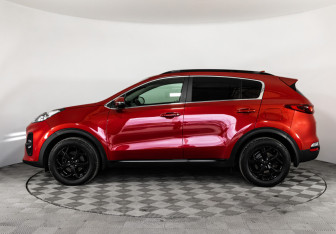 Подержанный автомобиль Kia Sportage 2021 года (9 фото)