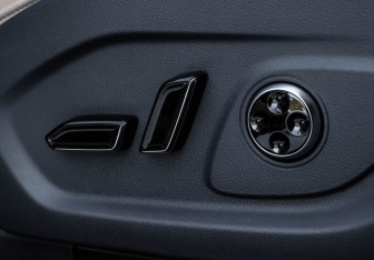 Подержанный автомобиль Voyah Free 2023 года (25 фото)