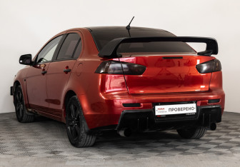 Подержанный автомобиль Mitsubishi Lancer Sedan 2008 года (7 фото)