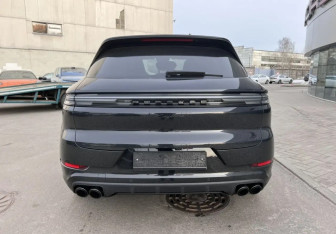 Новый Porsche Cayenne 2025 (4 фото)