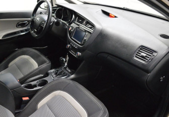 Подержанный автомобиль Kia Ceed Wagon 2018 года (12 фото)