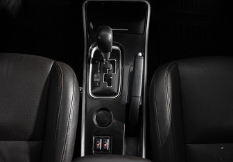 Подержанный автомобиль Mitsubishi Outlander 2019 года (16 фото)