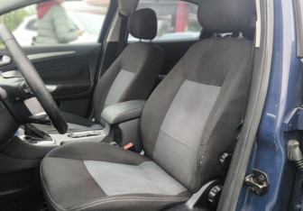 Подержанный автомобиль Ford Mondeo Liftback 2008 года (13 фото)