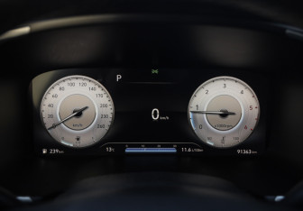 Подержанный автомобиль Hyundai Santa Fe 2021 года (14 фото)