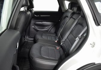 Подержанный автомобиль Mazda CX-5 2024 года (11 фото)