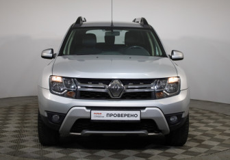 Подержанный автомобиль Renault Duster 2018 года (2 фото)