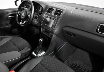 Подержанный автомобиль Volkswagen Polo Sedan 2019 года (14 фото)