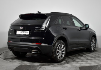 Подержанный автомобиль Cadillac XT4 2021 года (5 фото)