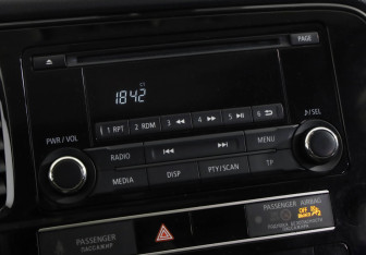 Подержанный автомобиль Mitsubishi Outlander 2018 года (14 фото)