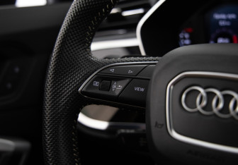 Подержанный автомобиль Audi Q3 Sportback 2020 года (22 фото)