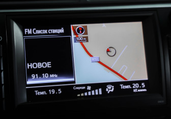 Подержанный автомобиль Toyota Camry Sedan 2013 года (16 фото)