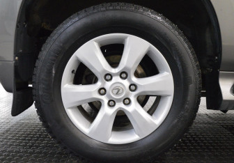 Подержанный автомобиль Lexus GX 2011 года (9 фото)