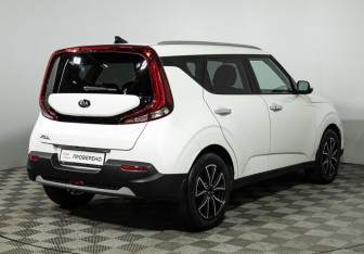 Подержанный автомобиль Kia Soul 2021 года (5 фото)