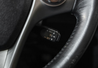 Подержанный автомобиль Toyota Venza 2014 года (12 фото)
