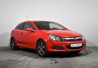 Подержанный автомобиль Opel Astra Hatchback 2010 года (3 фото)