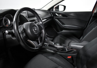 Подержанный автомобиль Mazda 3 Sedan 2013 года (18 фото)