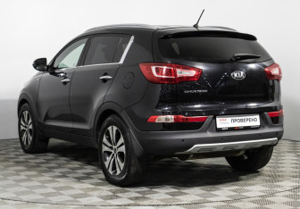 Подержанный автомобиль Kia Sportage 2012 года (7 фото)