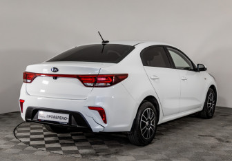 Подержанный автомобиль Kia Rio Sedan 2018 года (5 фото)