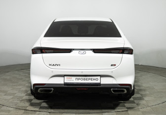 Подержанный автомобиль Kaiyi E5 2023 года (6 фото)