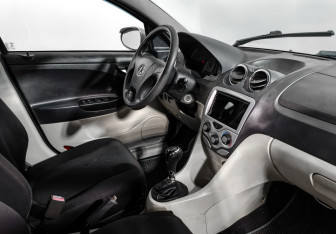 Подержанный автомобиль ТагАЗ C10 2012 года (13 фото)