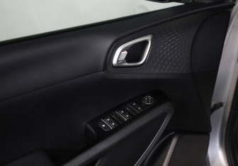 Подержанный автомобиль Kia Soul 2019 года (17 фото)