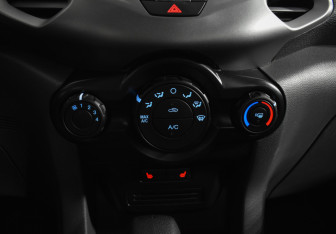 Подержанный автомобиль Ford EcoSport 2016 года (15 фото)