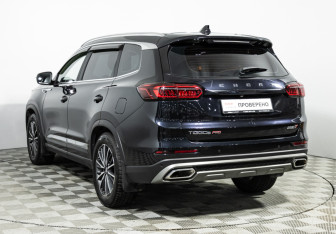 Подержанный автомобиль Chery Tiggo 8 Pro 2021 года (7 фото)