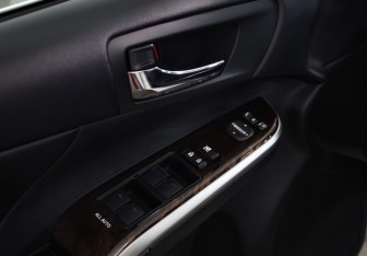 Подержанный автомобиль Toyota Camry Sedan 2017 года (14 фото)