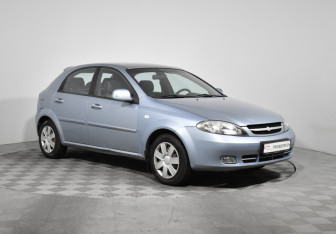 Подержанный автомобиль Chevrolet Lacetti Hatchback 2010 года (3 фото)