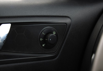 Подержанный автомобиль Skoda Yeti 2011 года (20 фото)