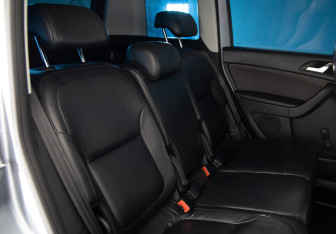 Подержанный автомобиль Skoda Yeti 2012 года (13 фото)