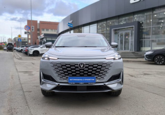 Подержанный автомобиль Changan UNI-K 2023 года (2 фото)
