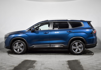 Подержанный автомобиль Geely Okavango 2023 года (8 фото)