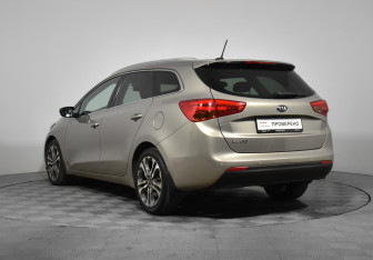Подержанный автомобиль Kia Ceed Wagon 2014 года (7 фото)