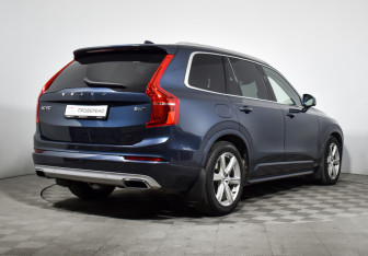 Подержанный автомобиль Volvo XC90 2019 года (5 фото)