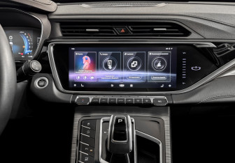 Подержанный автомобиль Geely Atlas Pro 2023 года (16 фото)