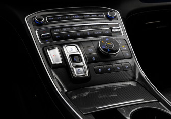 Подержанный автомобиль Hyundai Santa Fe 2021 года (13 фото)