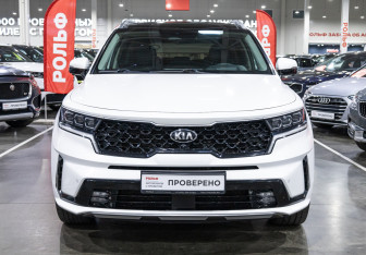 Подержанный автомобиль Kia Sorento 2020 года (3 фото)