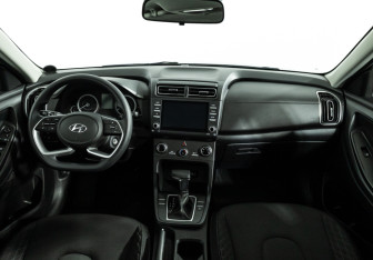 Подержанный автомобиль Hyundai Creta 2021 года (13 фото)