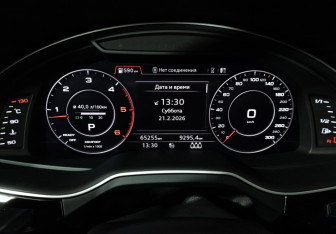 Подержанный автомобиль Audi Q7 2019 года (12 фото)