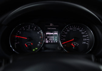 Подержанный автомобиль Nissan Qashqai 2010 года (12 фото)