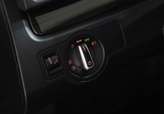 Подержанный автомобиль Volkswagen Passat CC 2012 года (18 фото)