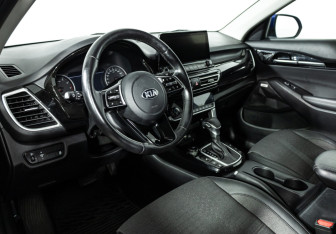 Подержанный автомобиль Kia Seltos 2021 года (11 фото)