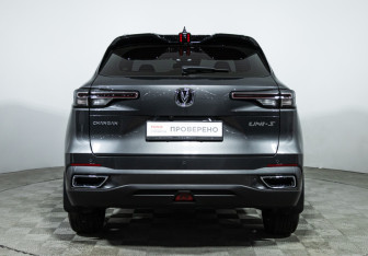 Подержанный автомобиль Changan UNI-S 2024 года (6 фото)