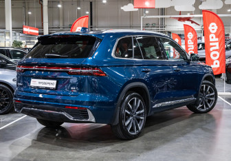 Подержанный автомобиль Geely Monjaro 2023 года (6 фото)