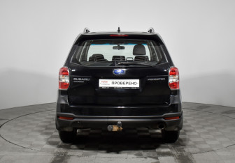 Подержанный автомобиль Subaru Forester Suv 2015 года (6 фото)