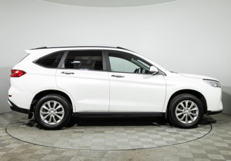 Подержанный автомобиль Haval M6 2023 года (4 фото)